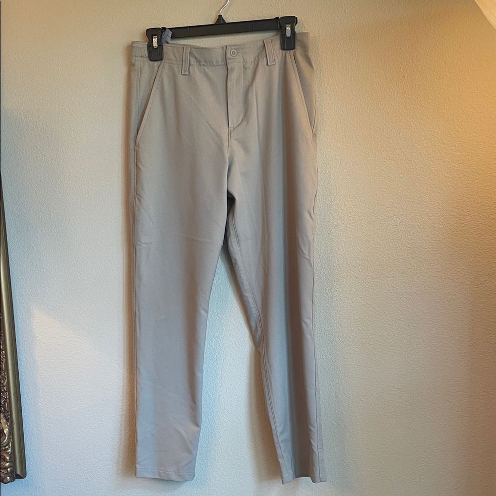 Boys under armour golf pants Tan size youth large